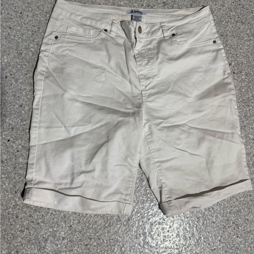d. jeans Women's Cream Jean Shorts